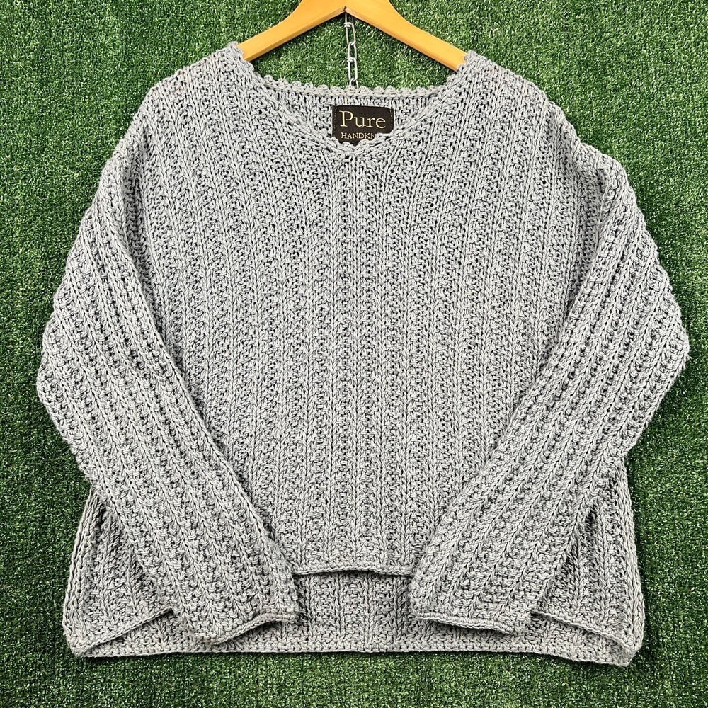 Pure Handknit Wool Sweater Womens M/L Dusty Blue V-Neck 100% Wool Artisan Chunky